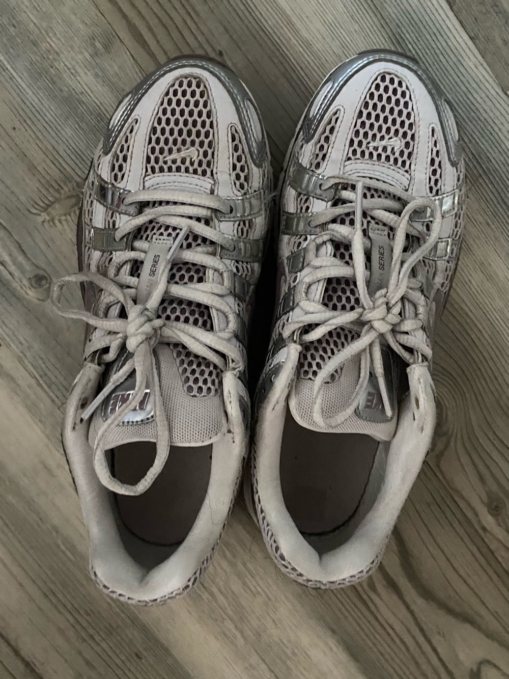 Nike Women's Metallic Beige Mesh Lace-Up Sneakers